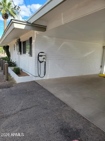 $2,550 | 4242 North 31st Place, Phoenix, AZ 85016