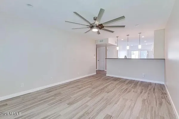 $2,550 | 4242 North 31st Place, Phoenix, AZ 85016