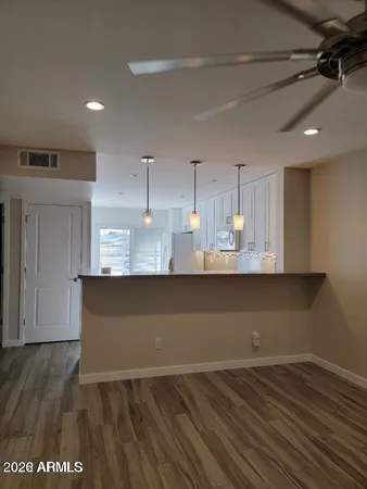 $2,550 | 4242 North 31st Place, Phoenix, AZ 85016