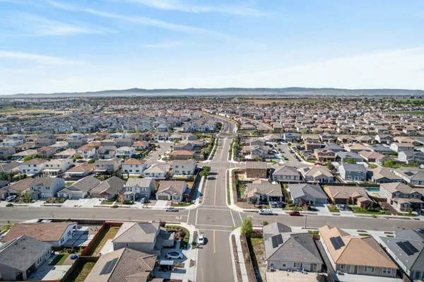 $725,000 | 395 Sunol Street, Lathrop, CA 95330