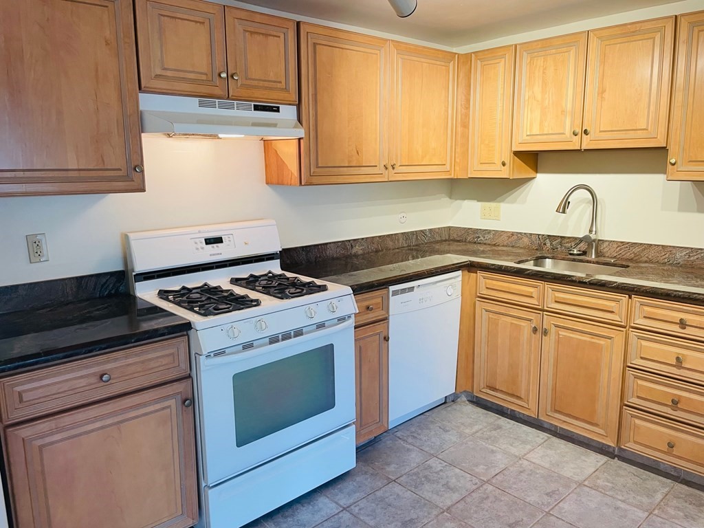 905 Locust Street, Unit 9 Fall River, MA 02720 - Photo 8 of 21 Gallery Image 8