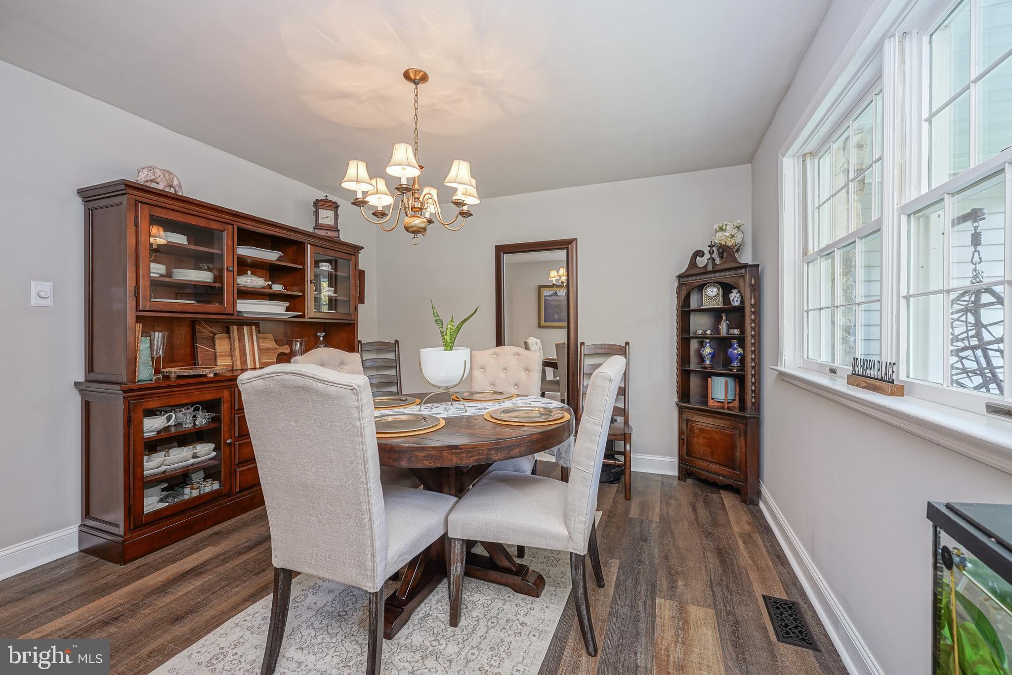 656 McKendimen Road Shamong, NJ 08088 - Photo 10 of 60 Dining Room