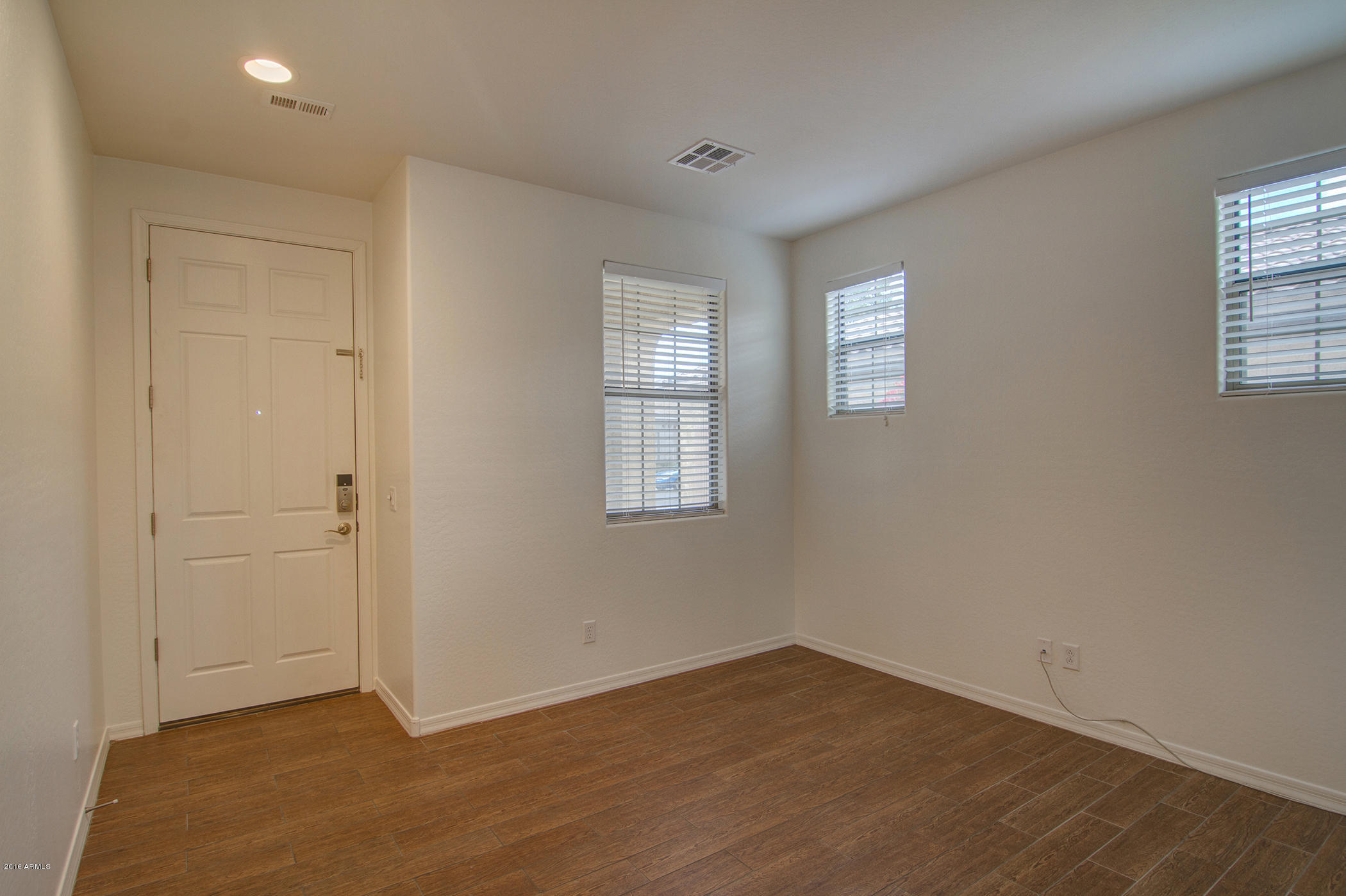 850 East Del Rio Street Chandler, AZ 85225 - Photo 15 of 42 Den/Dining 1c