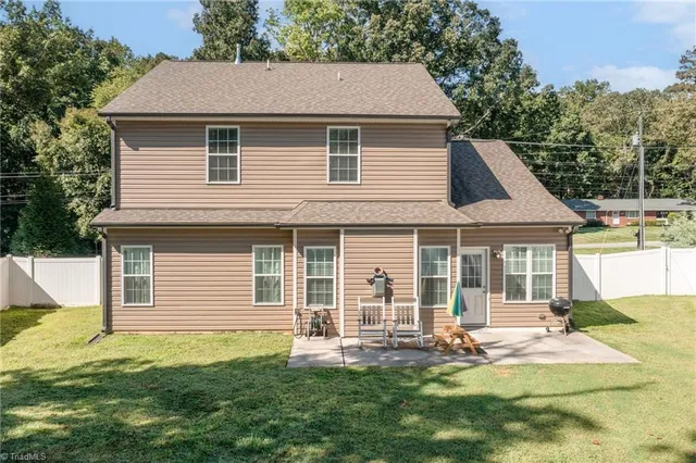 $428,000 | 1016 Somerset Drive, Winston-Salem, NC 27103