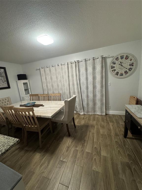 9831 Riverside Drive Coral Springs, FL 33071 - Photo 4 of 8