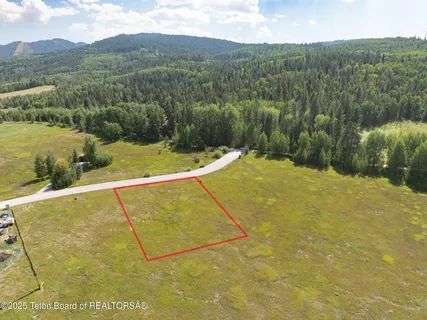 $700,000 | 9966-9944 Hiddenwaters Lane, Victor, ID 83455