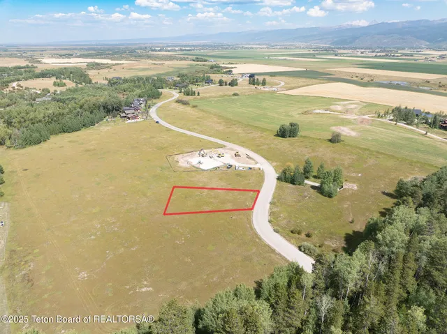 $700,000 | 9966-9944 Hiddenwaters Lane, Victor, ID 83455
