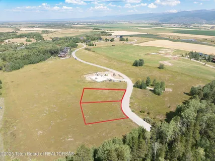 $700,000 | 9966-9944 Hiddenwaters Lane, Victor, ID 83455