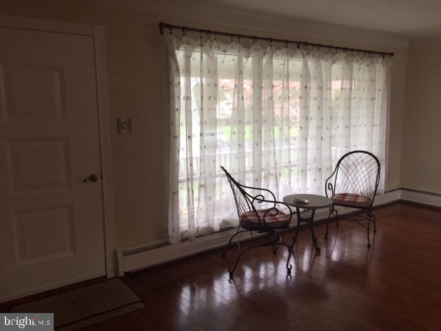 58 Home Road Hatboro, PA 19040 - Photo 2 of 50 Large living room front window