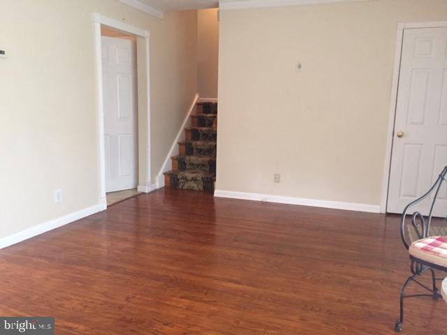 58 Home Road Hatboro, PA 19040 - Photo 3 of 50 Like the LR, Hardwood is in much of the home.