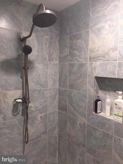 58 Home Road Hatboro, PA 19040 - Photo 36 of 50 Extra large, extra beautiful Shower