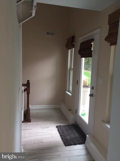 58 Home Road Hatboro, PA 19040 - Photo 41 of 50 Separate entrace for the in-law suite.