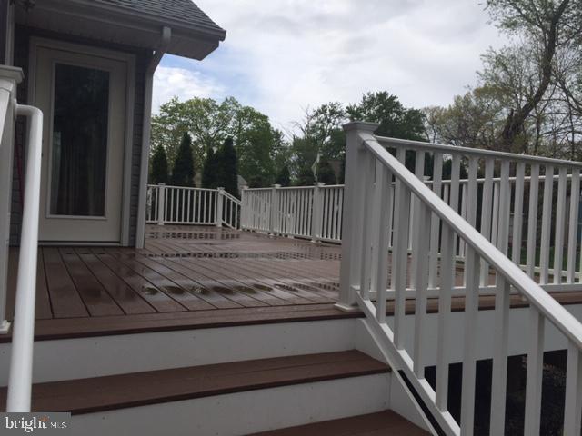 58 Home Road Hatboro, PA 19040 - Photo 46 of 50 Side entrance to deck.