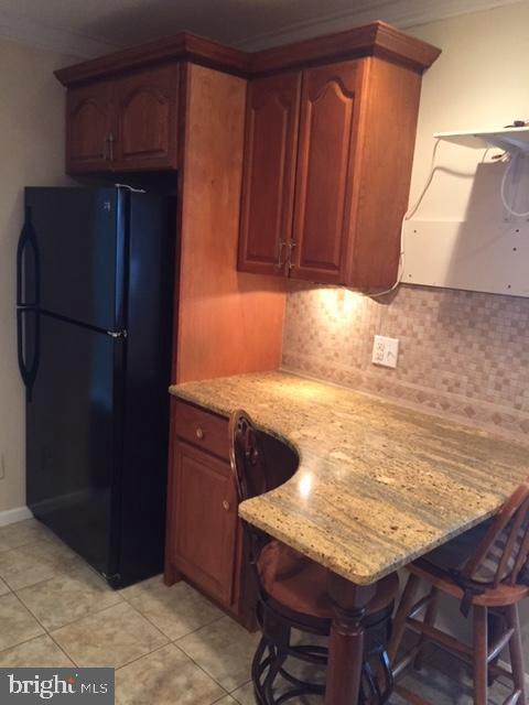 58 Home Road Hatboro, PA 19040 - Photo 8 of 50 The breakfast bar makes for fast and easy dining