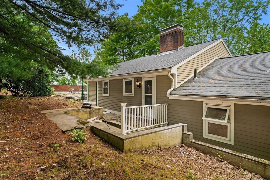 10 Rafferty Road Stoneham, MA 02180 - Photo 32 of 40