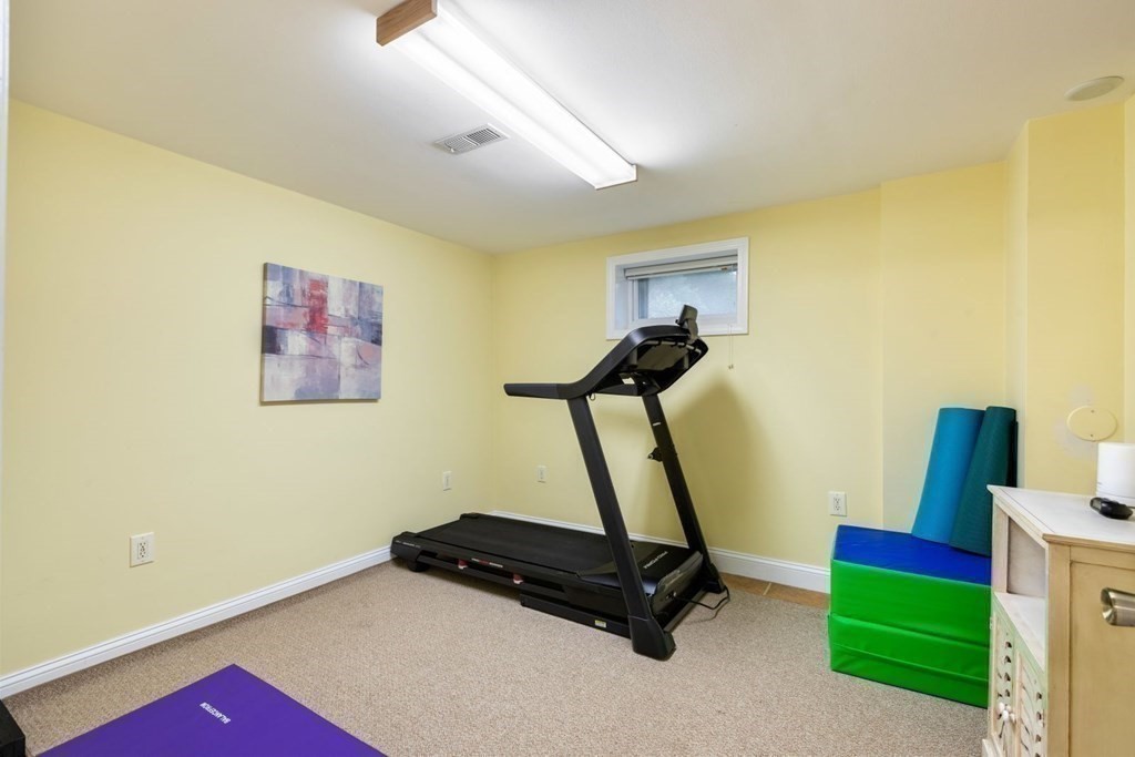 39 Rice Road Wayland, MA 01778 - Photo 19 of 29 Gallery Image 19