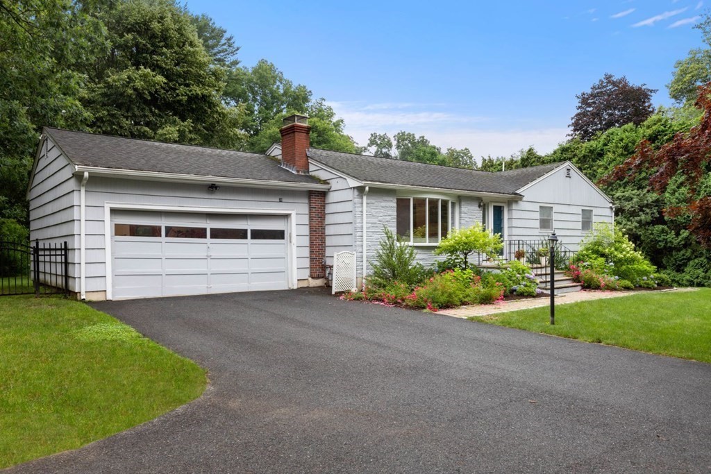 39 Rice Road Wayland, MA 01778 - Photo 2 of 29 Gallery Image 2