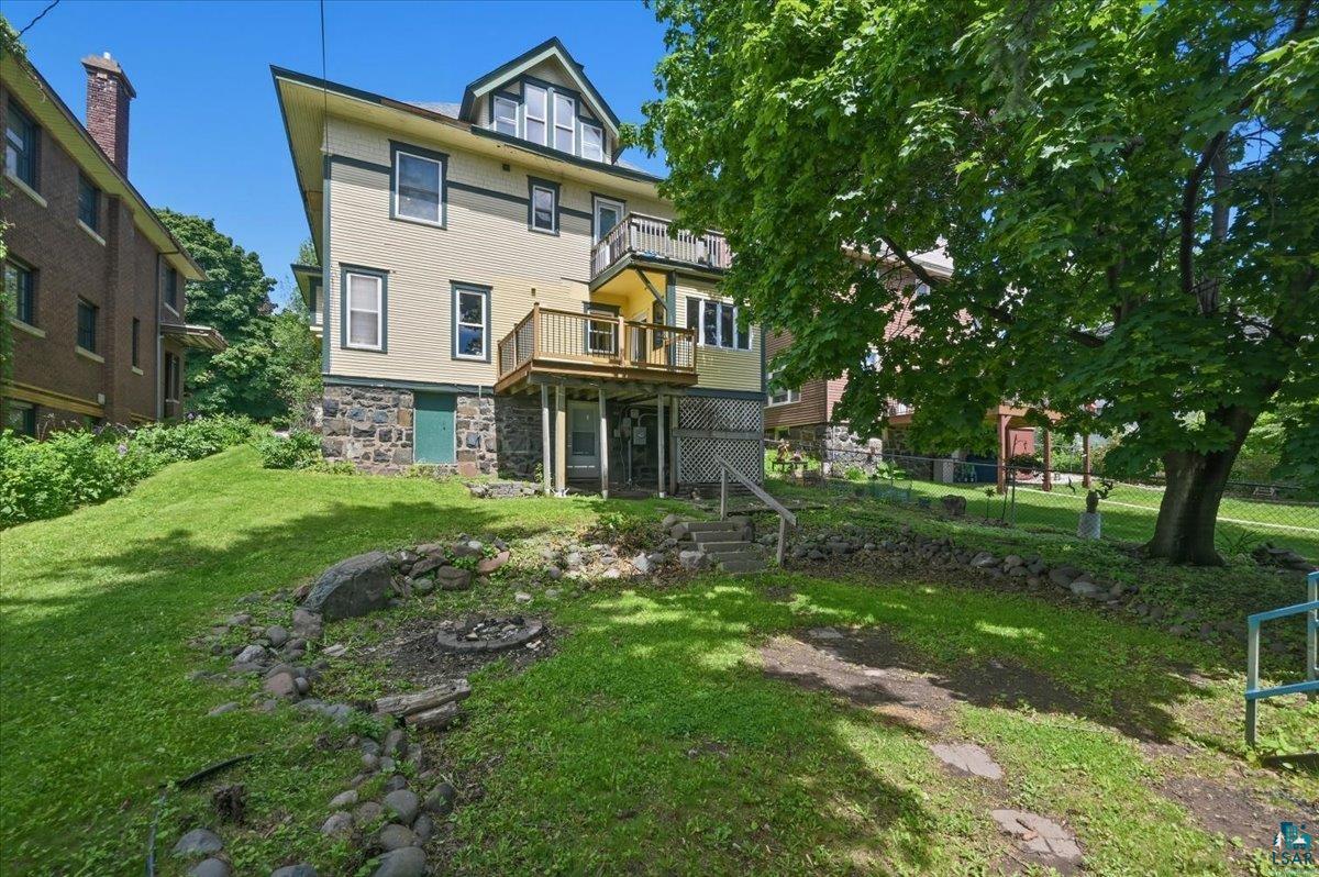 1818 East 3rd Street Duluth, MN 55812 - Photo 3 of 27