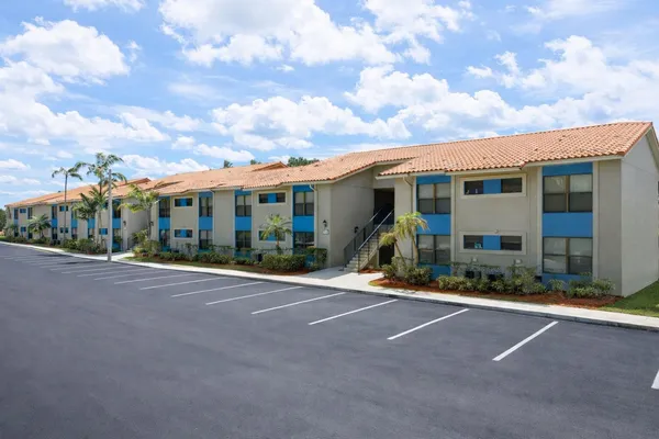 $2,000 | 1760 Windorah Way, Unit D, West Palm Beach, FL 33411