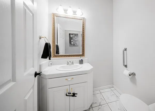 $1,150,000 | 19360 Maple Street, Laton, CA 93242