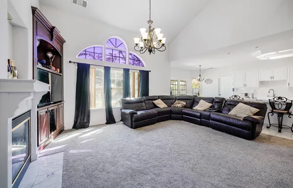 $1,150,000 | 19360 Maple Street, Laton, CA 93242