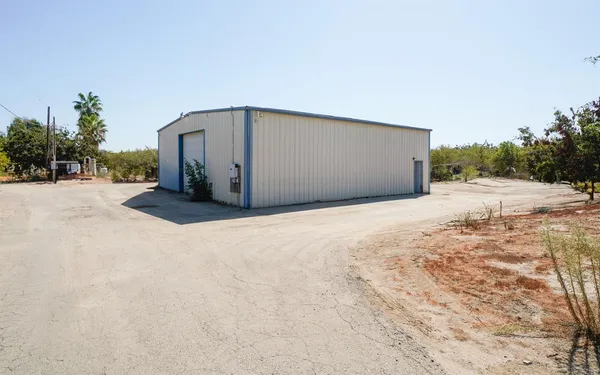 $1,150,000 | 19360 Maple Street, Laton, CA 93242