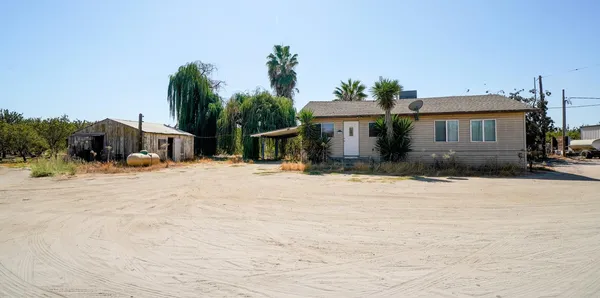 $1,150,000 | 19360 Maple Street, Laton, CA 93242