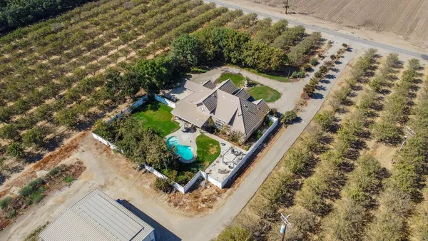 $1,150,000 | 19360 Maple Street, Laton, CA 93242