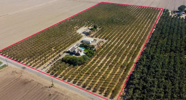 $1,150,000 | 19360 Maple Street, Laton, CA 93242