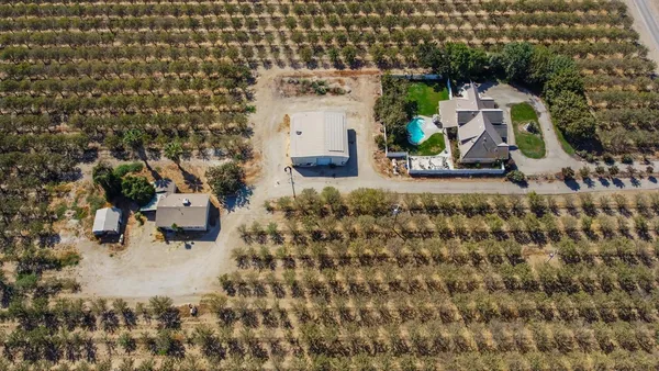 $1,150,000 | 19360 Maple Street, Laton, CA 93242