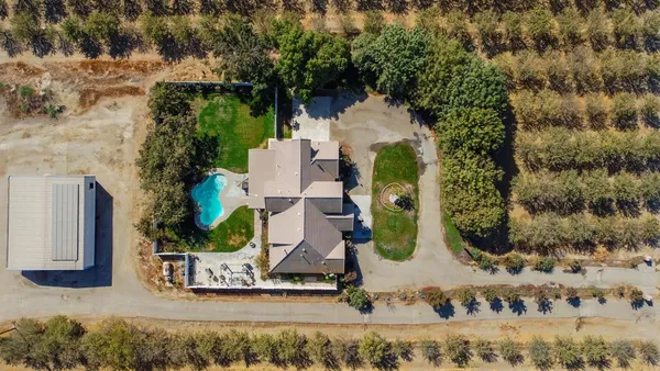 $1,150,000 | 19360 Maple Street, Laton, CA 93242