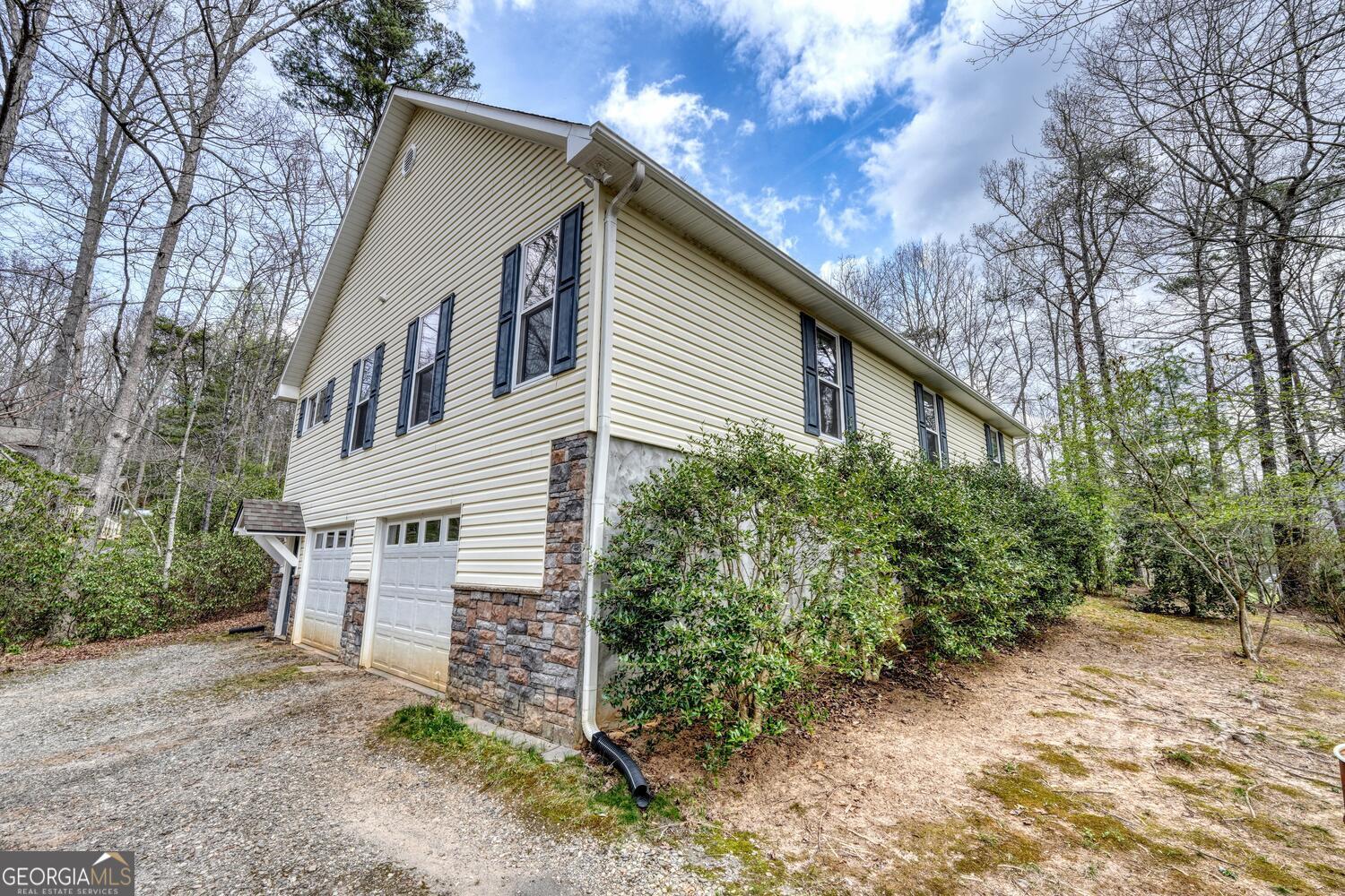 339 Henderson Road Young Harris, GA 30582 - Photo 16 of 63