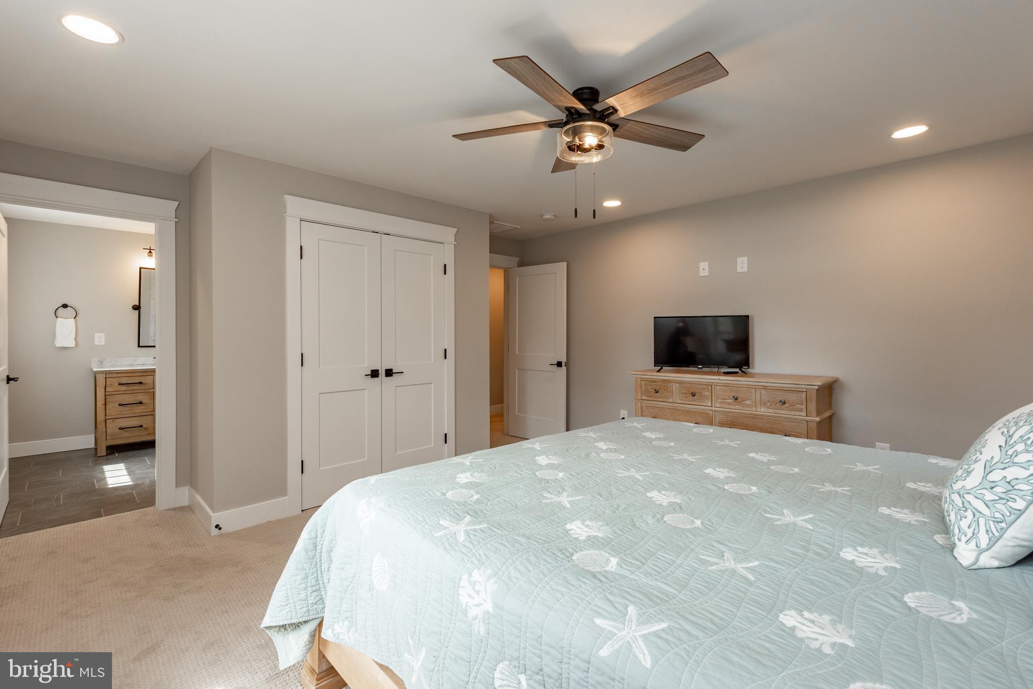 1674 Paradise Point Road Oakland, MD 21550 - Photo 31 of 53 Gallery Image 31