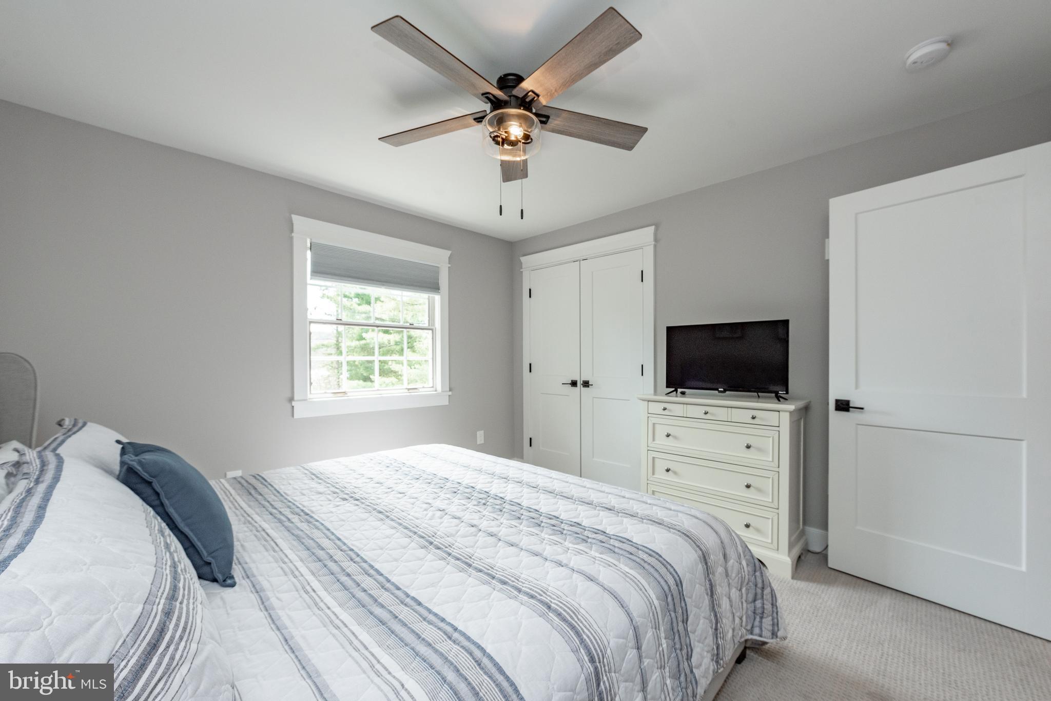 1674 Paradise Point Road Oakland, MD 21550 - Photo 35 of 53 Gallery Image 35