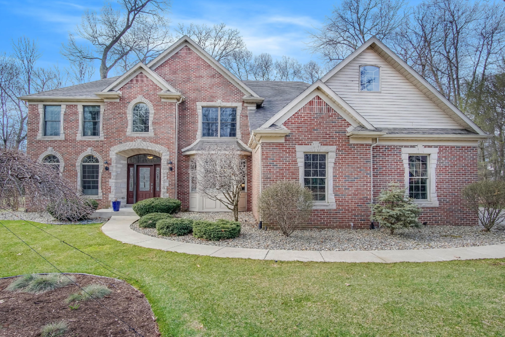 33071 Old Post Road Niles, MI 49120 - Photo 1 of 54 Front