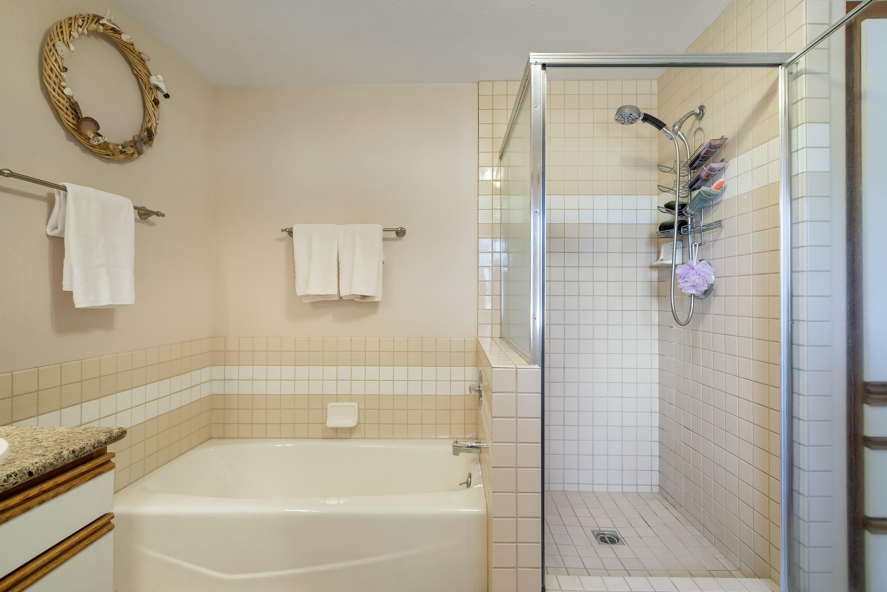 62649 Erickson Road Bend, OR 97701 - Photo 20 of 33 DSC04516