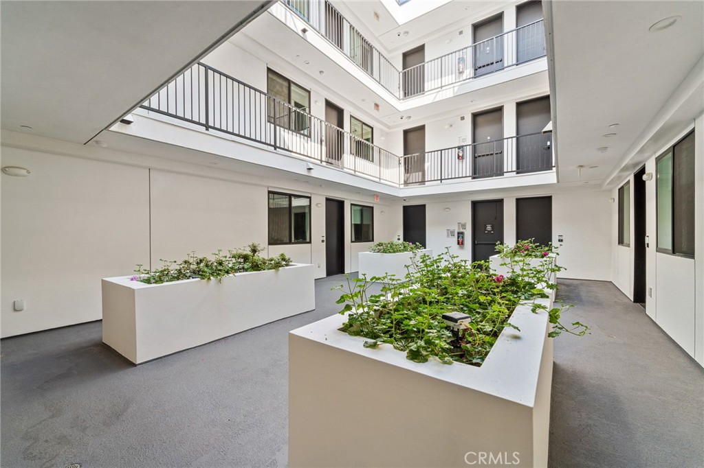 7510 Sepulveda Boulevard, Unit 101 Van Nuys, CA 91405 - Photo 5 of 16 front view of a building