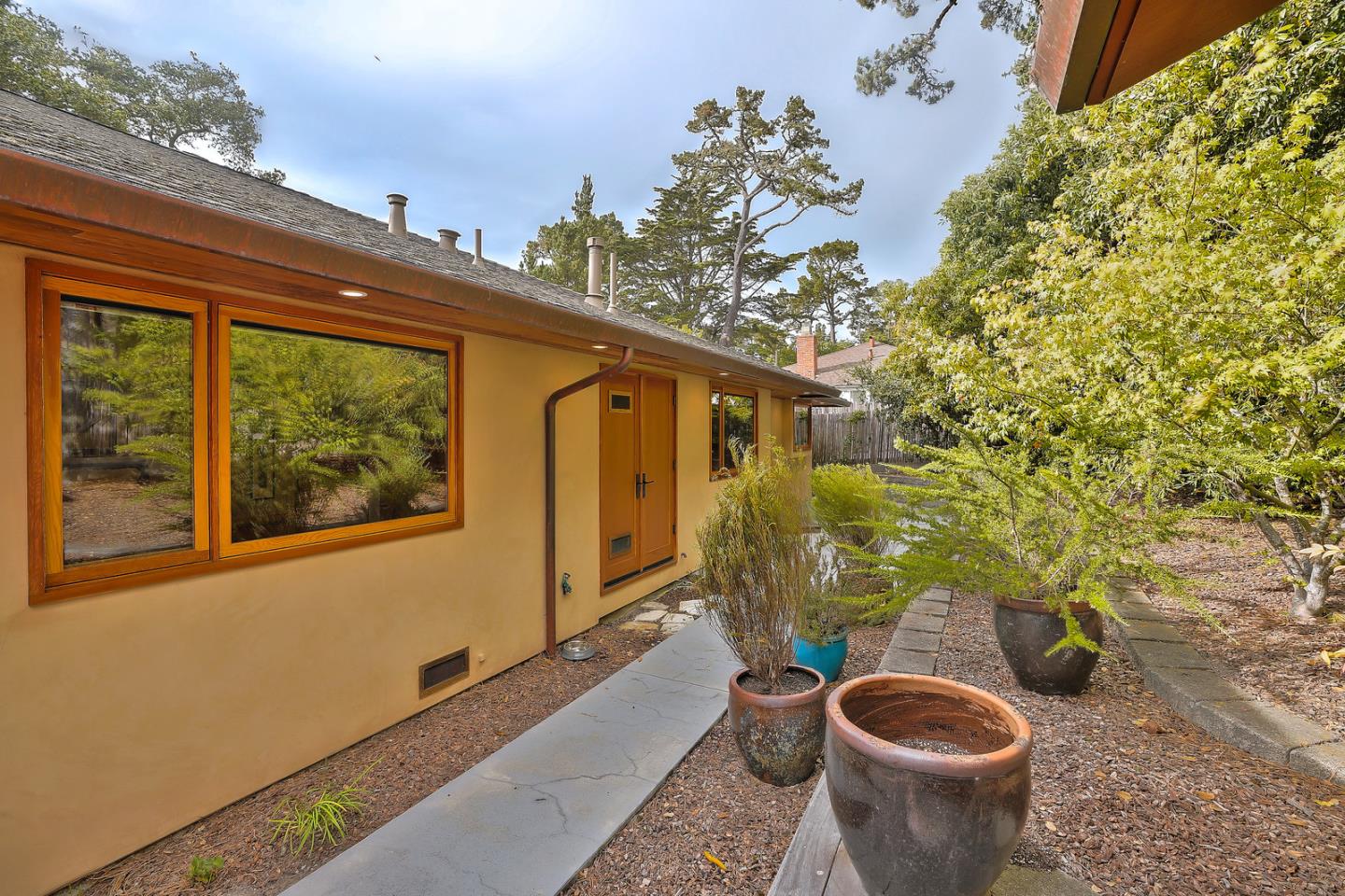 24651 Cabrillo Street Carmel, CA 93923 - Photo 34 of 42