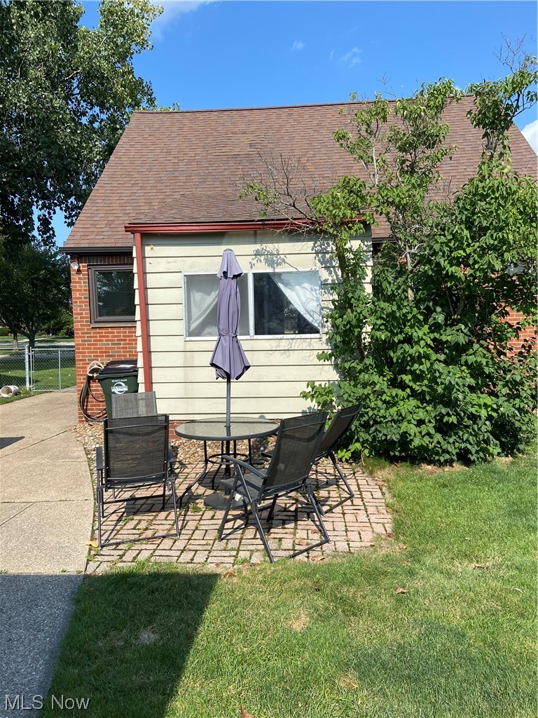 6308 Manchester Road Parma, OH 44129 - Photo 17 of 18