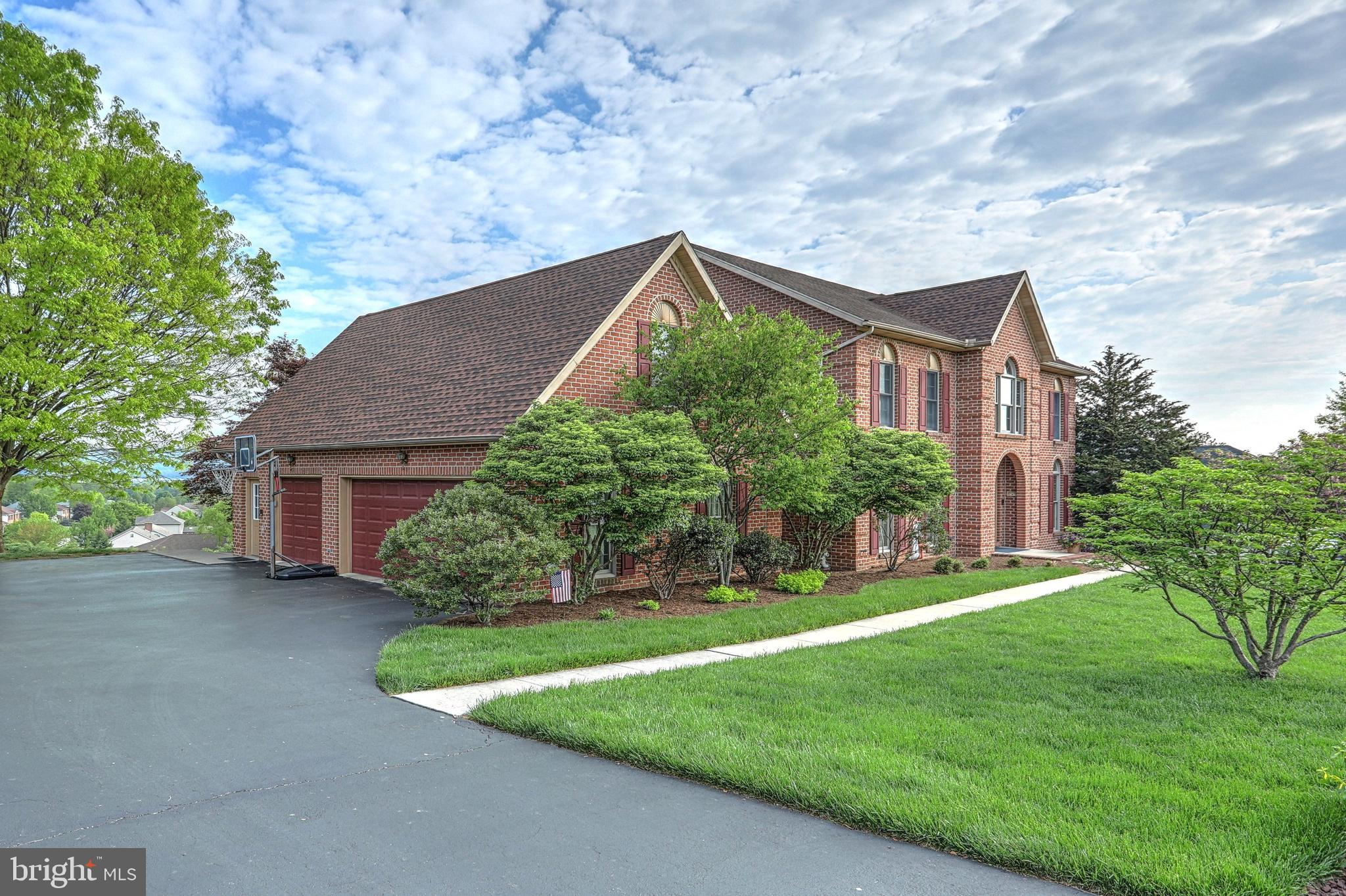 3553 Cimmeron Road York, PA 17402 - Photo 3 of 48 Gallery Image 3