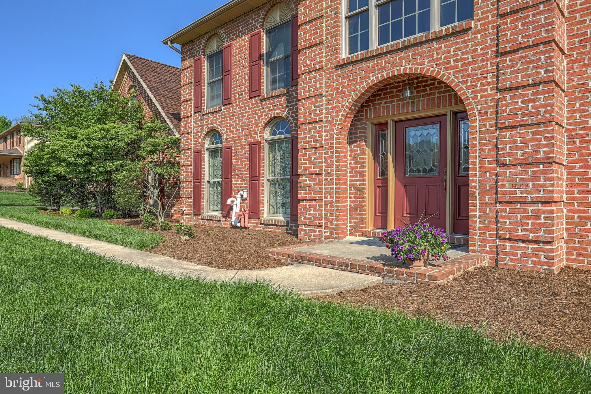 3553 Cimmeron Road York, PA 17402 - Photo 4 of 48 Gallery Image 4