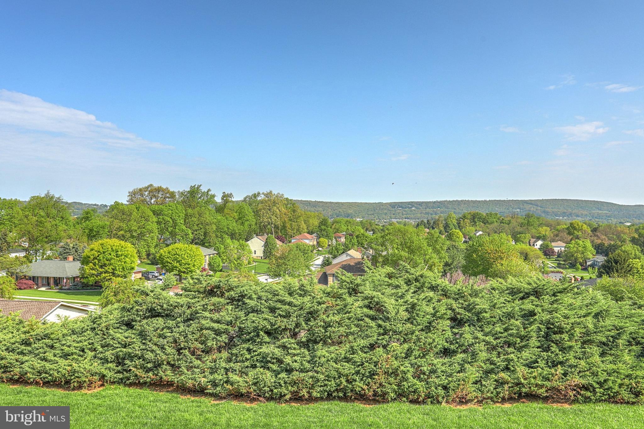 3553 Cimmeron Road York, PA 17402 - Photo 8 of 48 Gallery Image 8