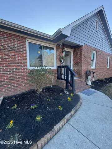 $239,900 | 201 Blake Court, Jacksonville, NC 28540