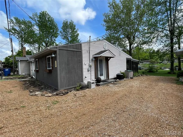 $64,999 | 36 Bogey Run, Sparta, IL 62286