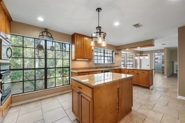 $525,000 | 23 Eagle Rock Place, The Woodlands, TX 77381