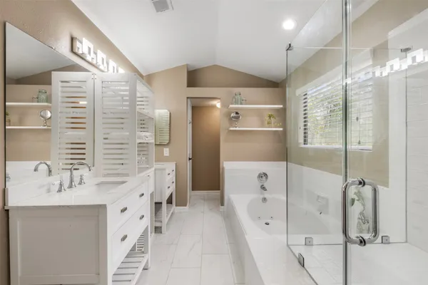 $525,000 | 23 Eagle Rock Place, The Woodlands, TX 77381
