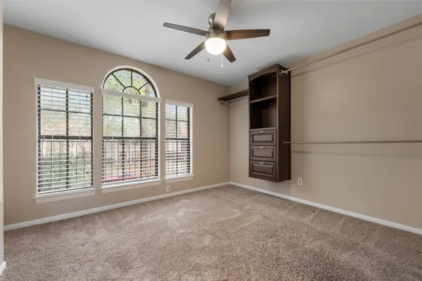 $525,000 | 23 Eagle Rock Place, The Woodlands, TX 77381