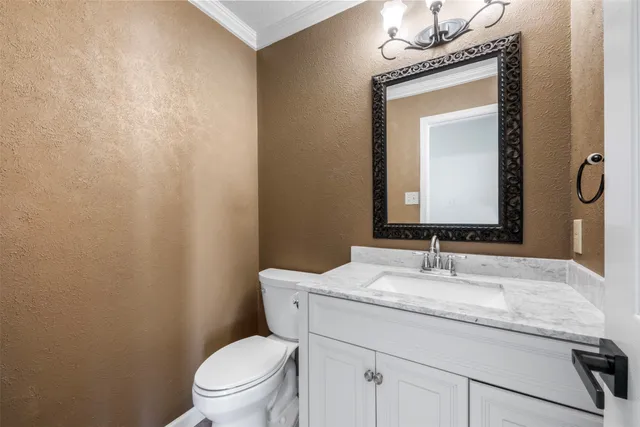 $565,000 | 23 Eagle Rock Place, The Woodlands, TX 77381