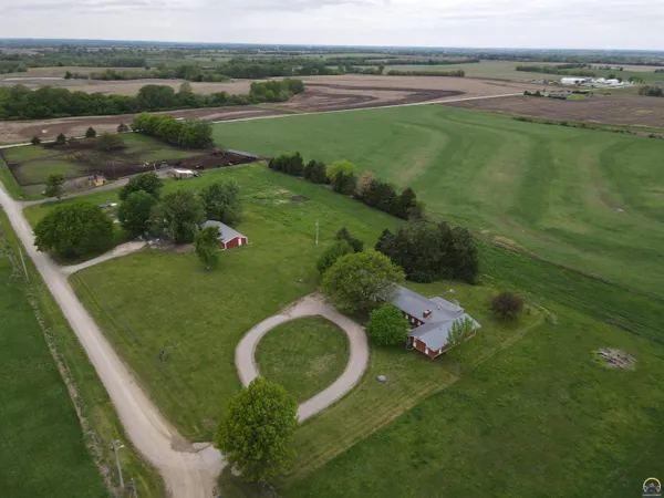 $330,000 | 15358 294th Street, Netawaka, KS 66516