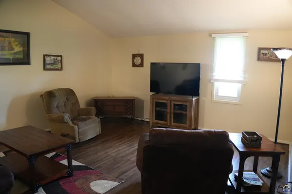 $330,000 | 15358 294th Street, Netawaka, KS 66516